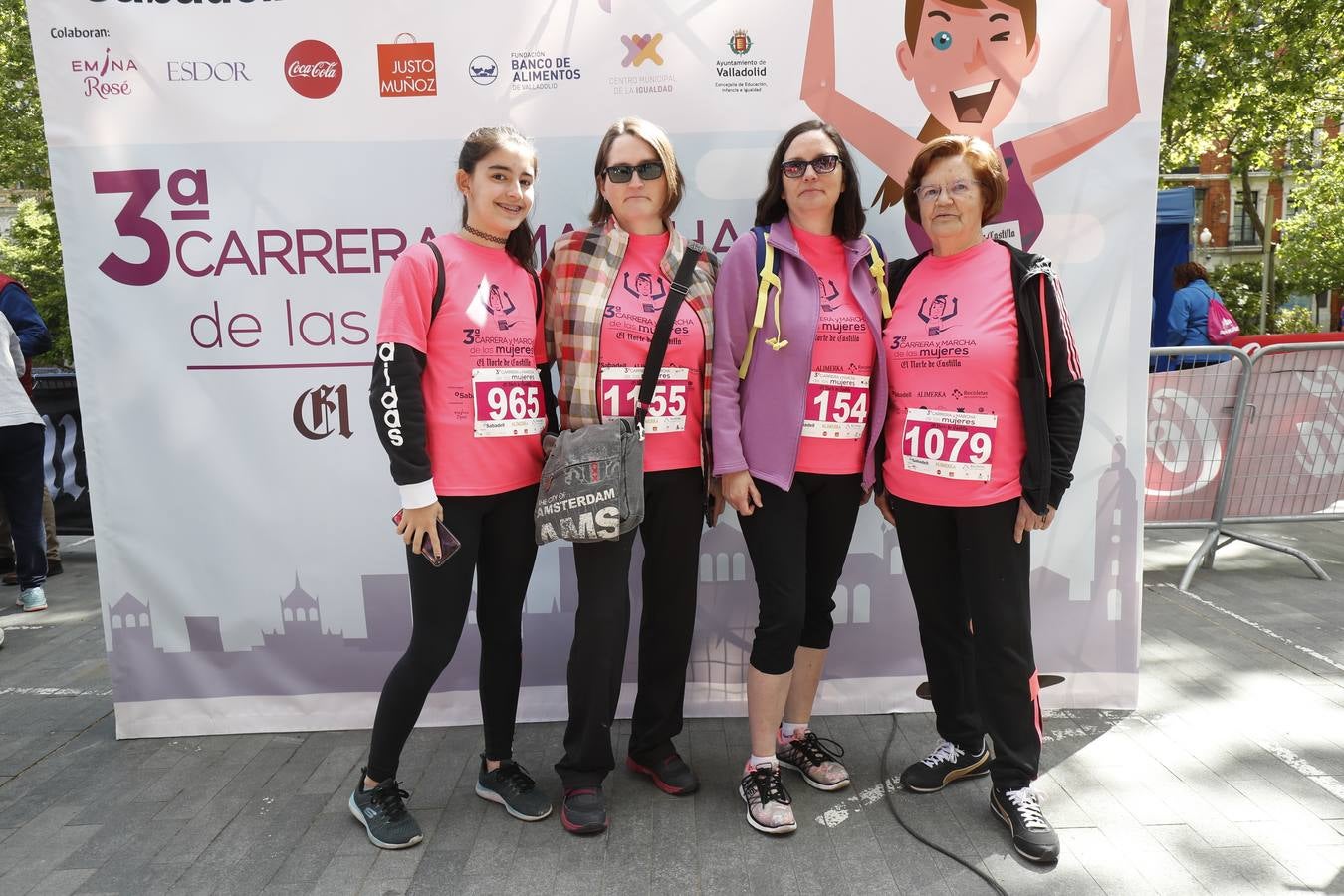 Fotos: Participantes en la III Carrera y Marcha de las Mujeres (2)