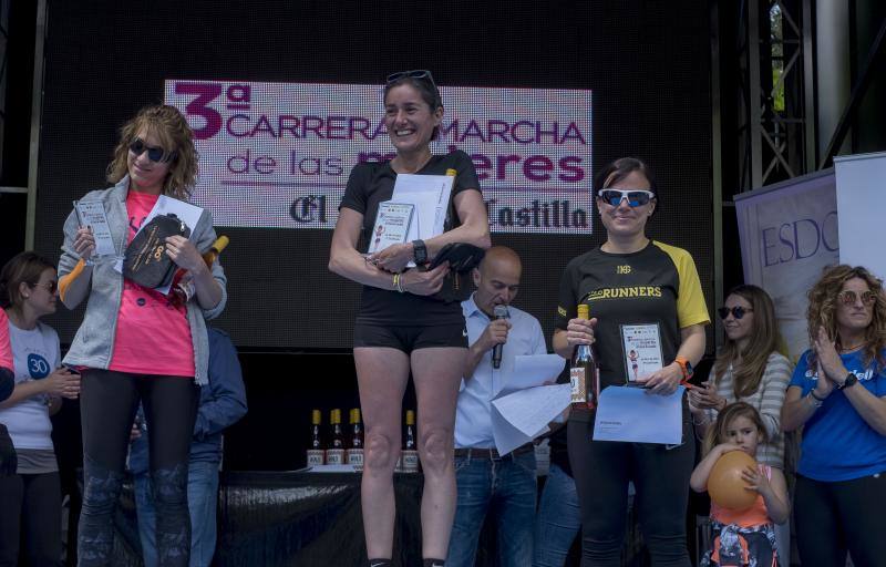 El Campo Grande se tiñó ayer de rosa para disfrutar de la tercera Carrera y Marcha de las Mujeres, que organizó El Norte de Castilla. El triunfo individual fue para Andrea Román (190), pero la clasificación general fue para todas las mujeres.