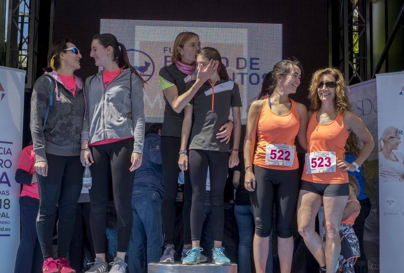 El Campo Grande se tiñó ayer de rosa para disfrutar de la tercera Carrera y Marcha de las Mujeres, que organizó El Norte de Castilla. El triunfo individual fue para Andrea Román (190), pero la clasificación general fue para todas las mujeres.