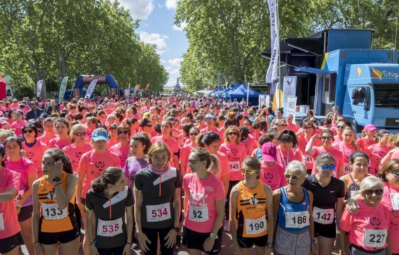 El Campo Grande se tiñó ayer de rosa para disfrutar de la tercera Carrera y Marcha de las Mujeres, que organizó El Norte de Castilla. El triunfo individual fue para Andrea Román (190), pero la clasificación general fue para todas las mujeres.