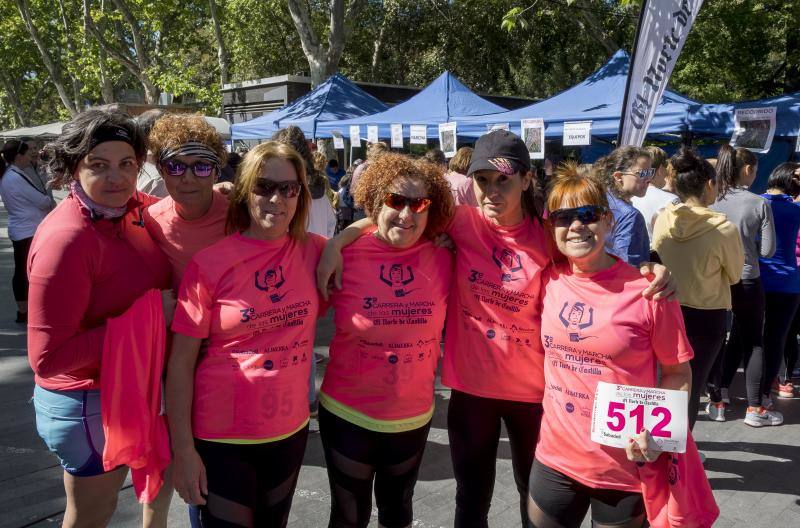 El Campo Grande se tiñó ayer de rosa para disfrutar de la tercera Carrera y Marcha de las Mujeres, que organizó El Norte de Castilla. El triunfo individual fue para Andrea Román (190), pero la clasificación general fue para todas las mujeres.