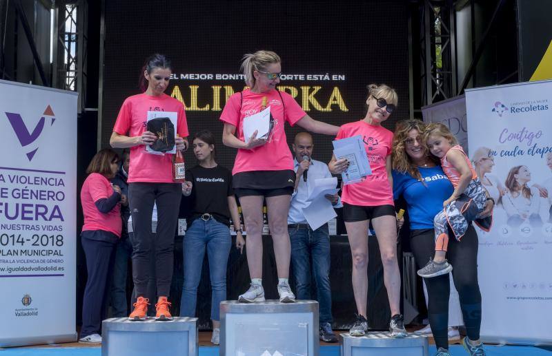 El Campo Grande se tiñó ayer de rosa para disfrutar de la tercera Carrera y Marcha de las Mujeres, que organizó El Norte de Castilla. El triunfo individual fue para Andrea Román (190), pero la clasificación general fue para todas las mujeres.