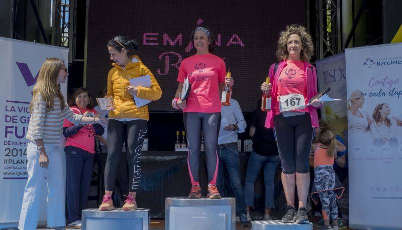 El Campo Grande se tiñó ayer de rosa para disfrutar de la tercera Carrera y Marcha de las Mujeres, que organizó El Norte de Castilla. El triunfo individual fue para Andrea Román (190), pero la clasificación general fue para todas las mujeres.