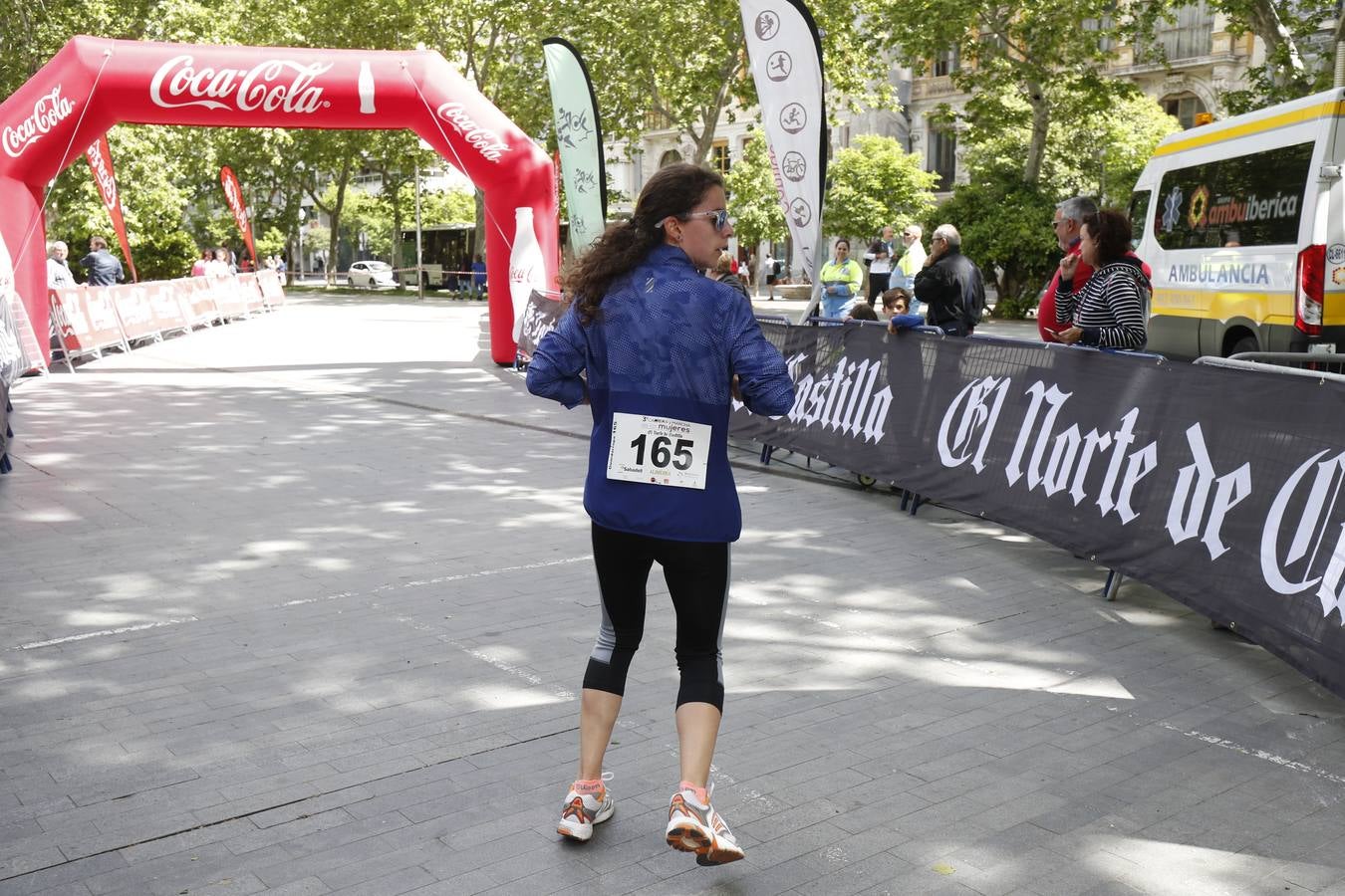 La buena mañana acompañó a las participantes en la Carrera y Marcha de las Mujeres, organizada por El Norte de Castilla. 