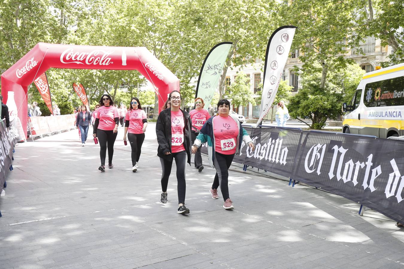 La buena mañana acompañó a las participantes en la Carrera y Marcha de las Mujeres, organizada por El Norte de Castilla. 