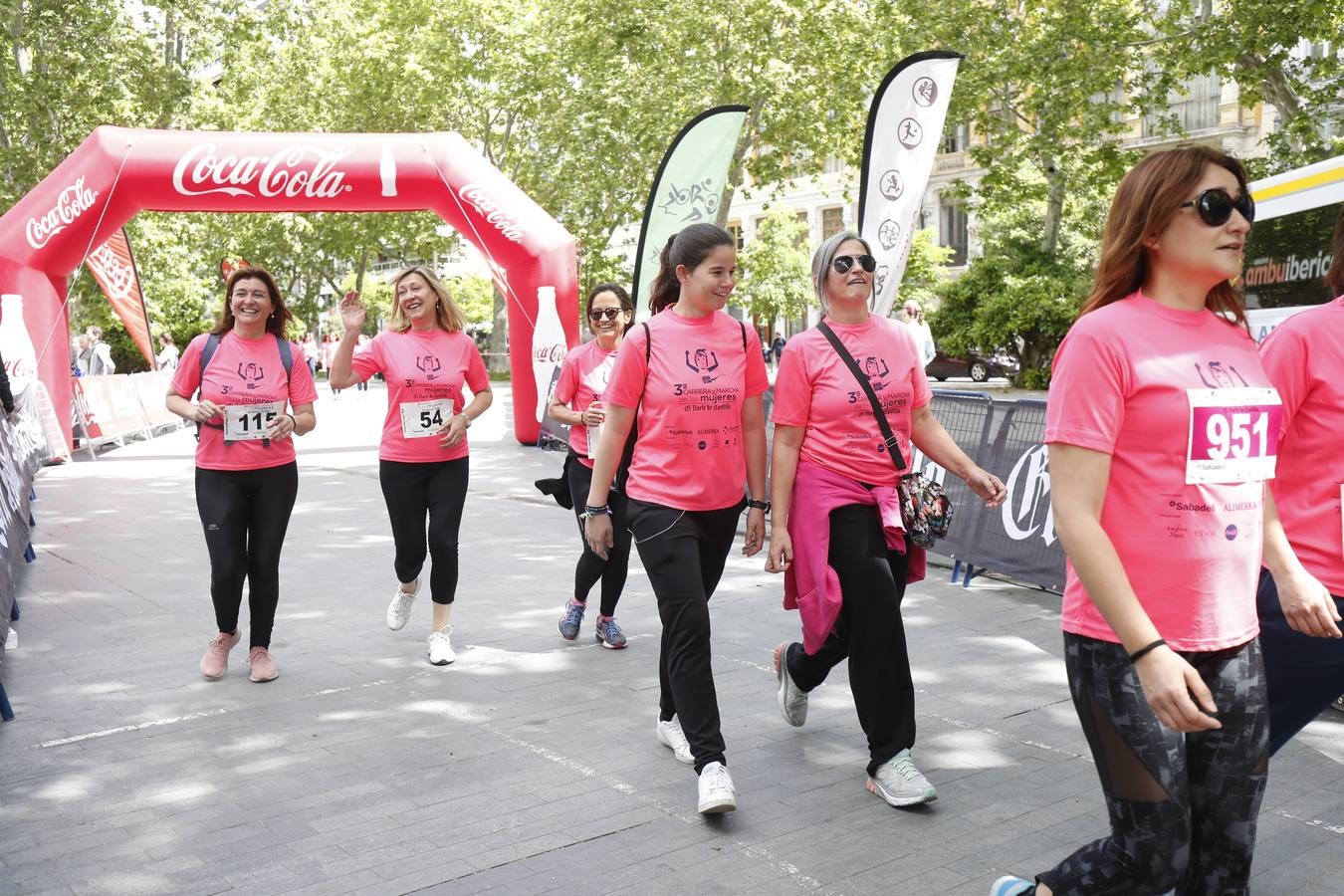 La buena mañana acompañó a las participantes en la Carrera y Marcha de las Mujeres, organizada por El Norte de Castilla. 