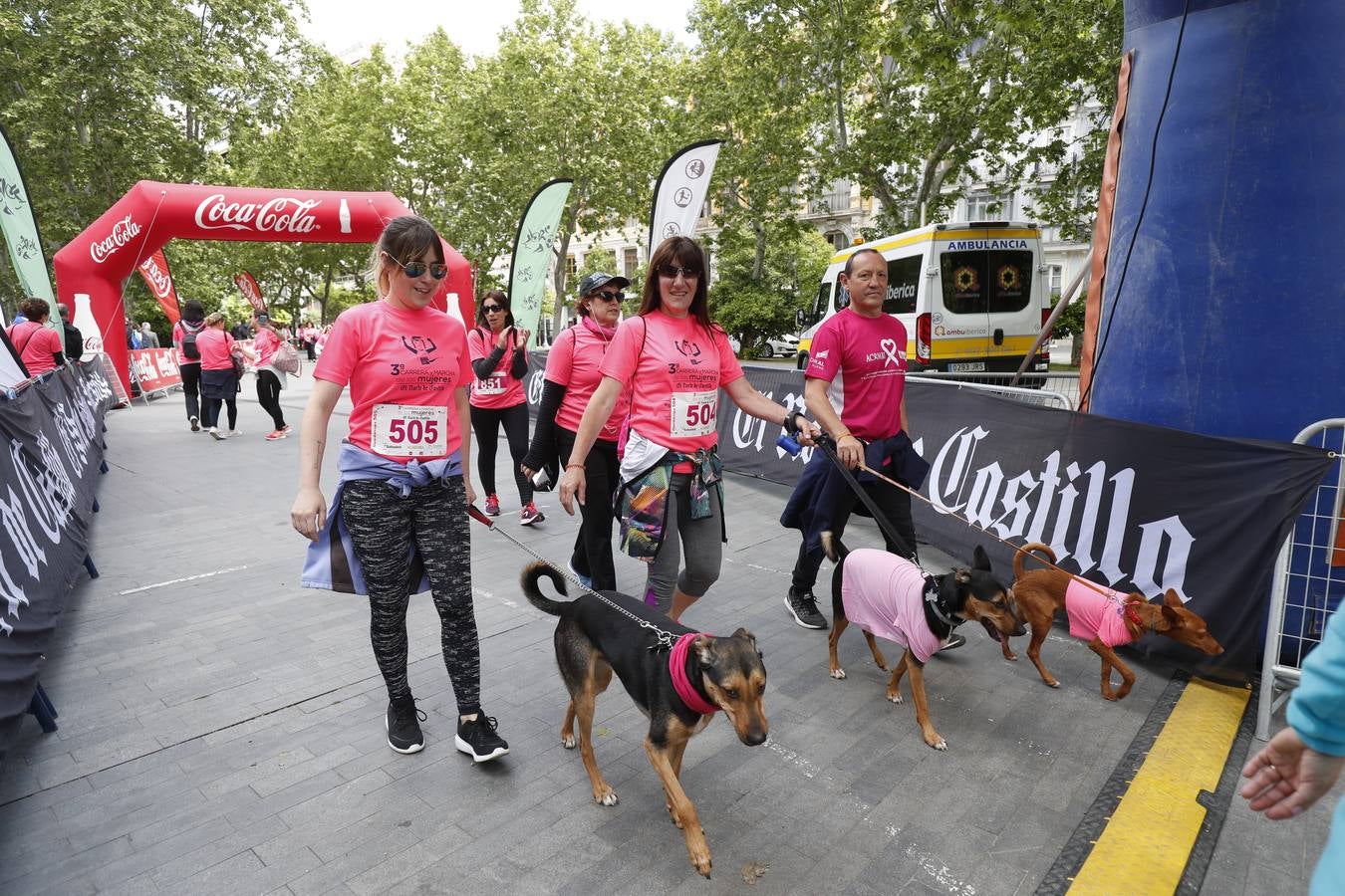 La buena mañana acompañó a las participantes en la Carrera y Marcha de las Mujeres, organizada por El Norte de Castilla. 