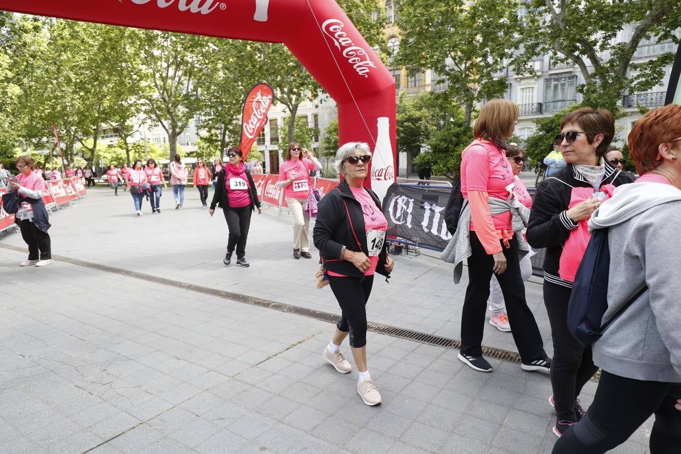 La buena mañana acompañó a las participantes en la Carrera y Marcha de las Mujeres, organizada por El Norte de Castilla. 