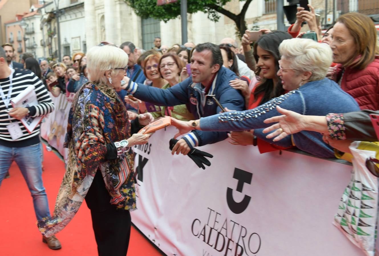 Concha Velasco capitalizó el cariño del público en una pasarela que reunió a nombres conocidos de la escena en el Teatro Calderón 