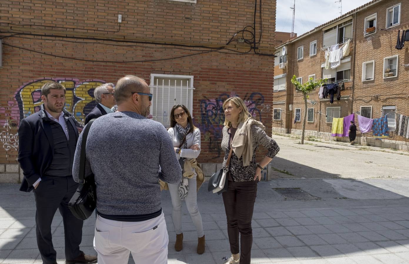 Fotos: Pilar del Olmo visita el barrio de Pajarillos y el colegio Cristóbal Colón de Valladolid