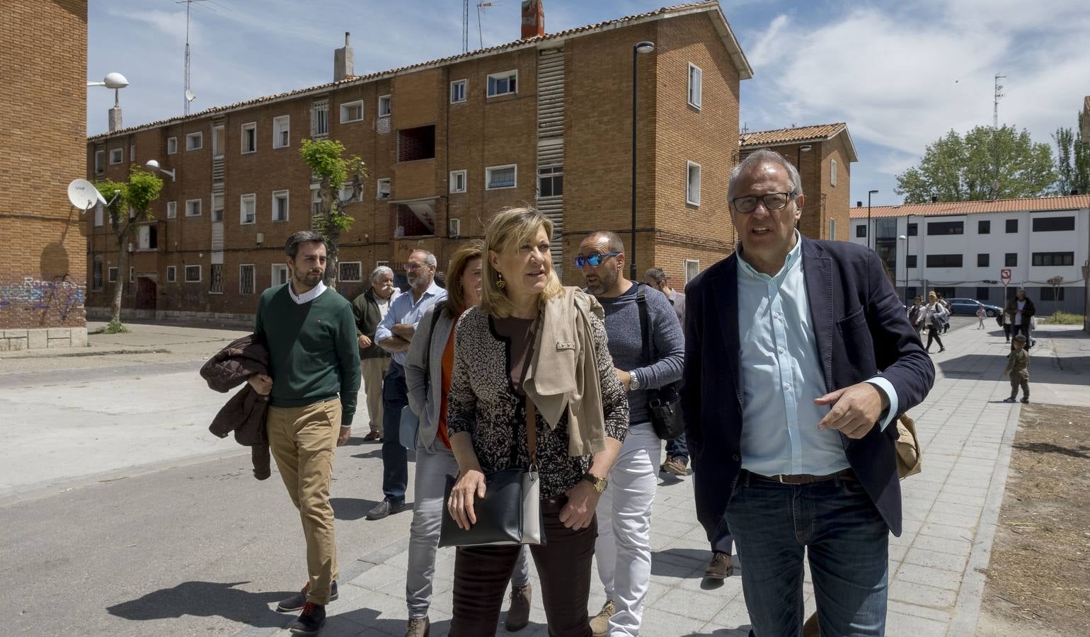 Fotos: Pilar del Olmo visita el barrio de Pajarillos y el colegio Cristóbal Colón de Valladolid