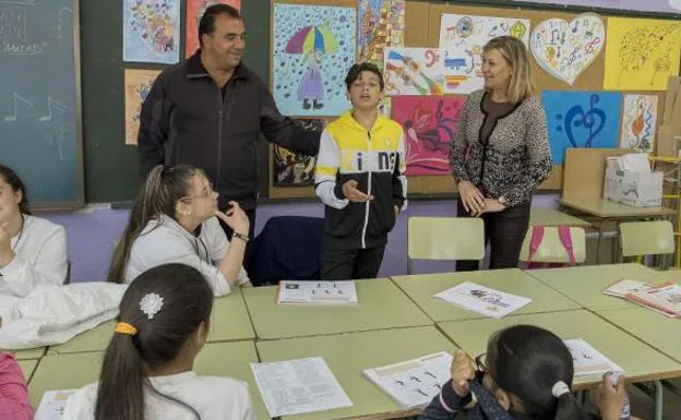 El fandango que un niño de ocho años ha cantado a Pilar del Olmo