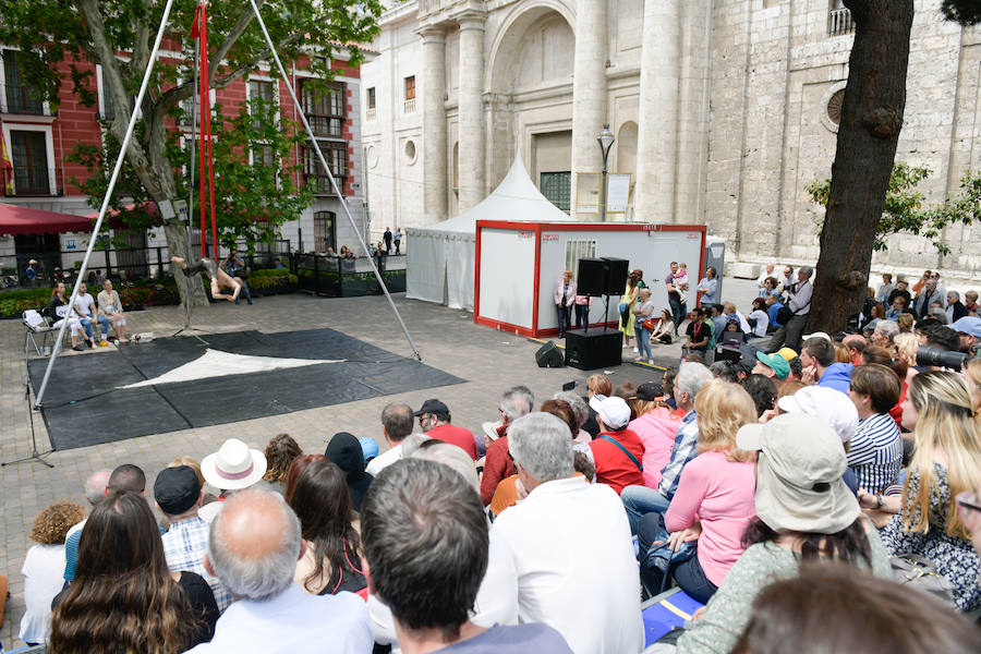 Circo Nuevo Fielato en la Plaza de la Universidad.