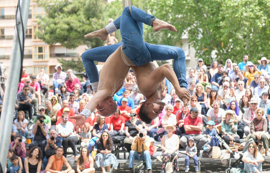 Circo Nuevo Fielato en la Plaza de la Universidad.