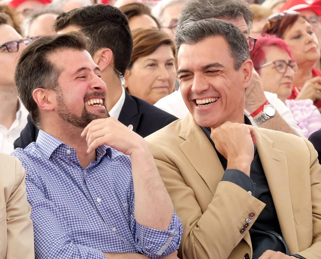 El alcalde y candidato del PSOE dice que le dedicará «a Tomás Rodríguez Bolaños lo que más hubiera querido: una rotunda victoria»