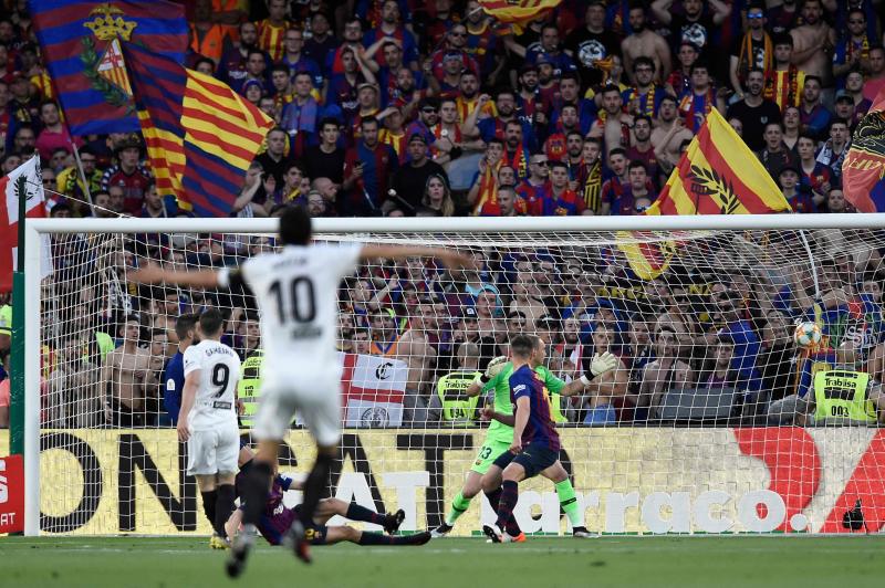 Fotos: Las mejores imágenes del Barcelona- Valencia de la final de Copa del Rey