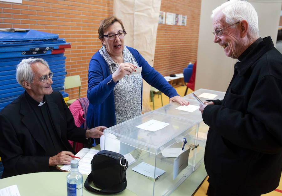 Fotos: Segovia vota en las elecciones municipales, autonómicas y europeas