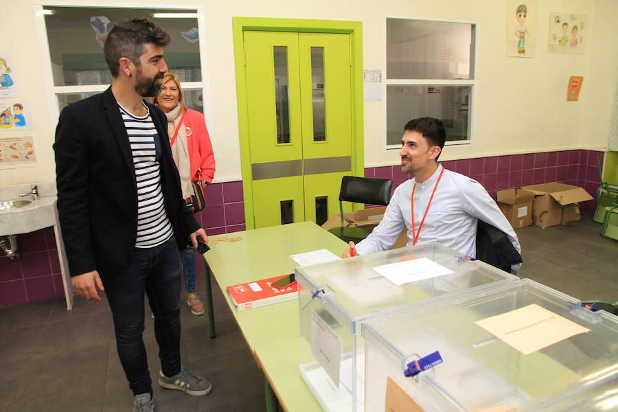 Fotos: Segovia vota en las elecciones municipales, autonómicas y europeas