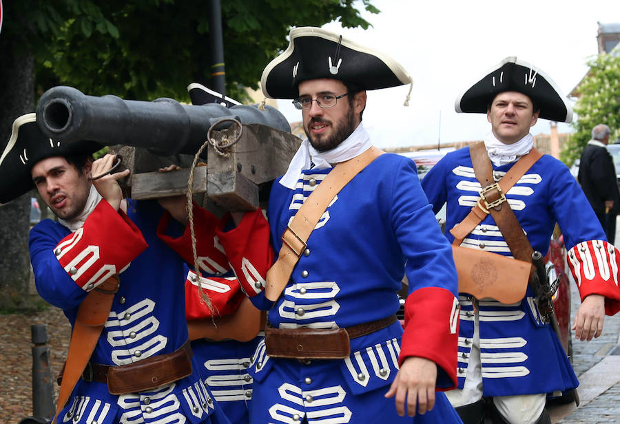 Desfile de tropas en la pasada edición del mercado.