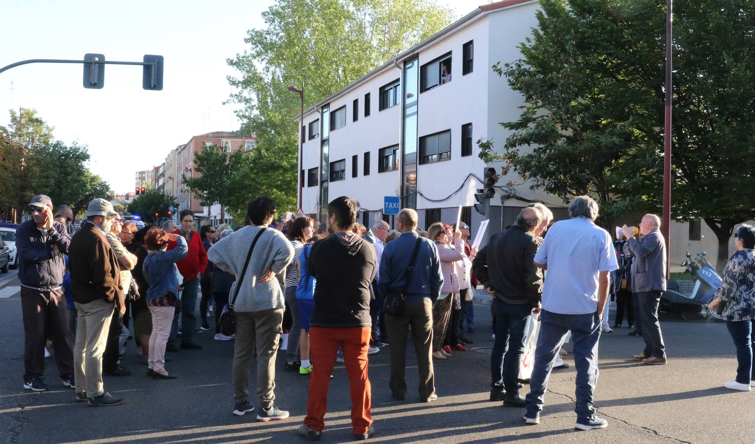 Denuncian el retraso en la creación de un centro social en el antiguo colegio Santiago López y el «mal acabado» de las obras ya ejecutadas en la primera fase
