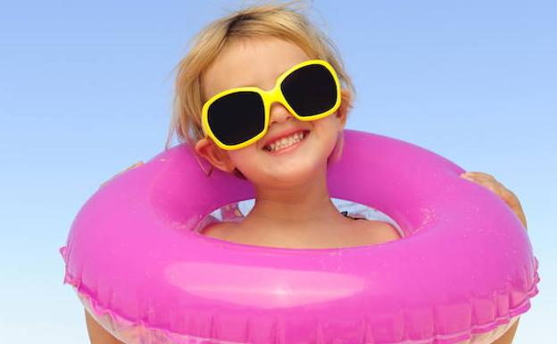 Las gafas de sol, necesarias desde el primer año de vida