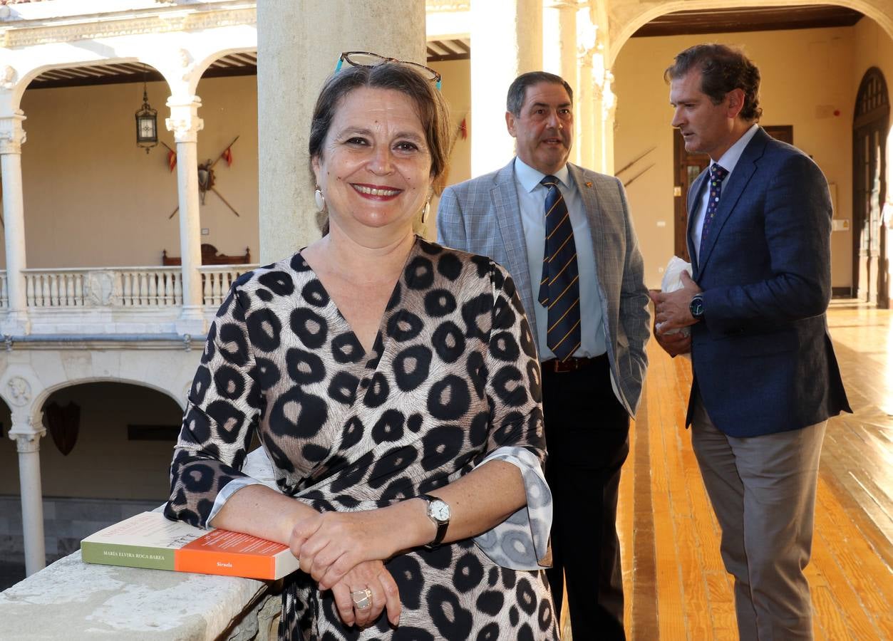 La escritora presentó su libro 'Imperiofobia y leyenda negra' en el Salón del Trono del Palacio Real