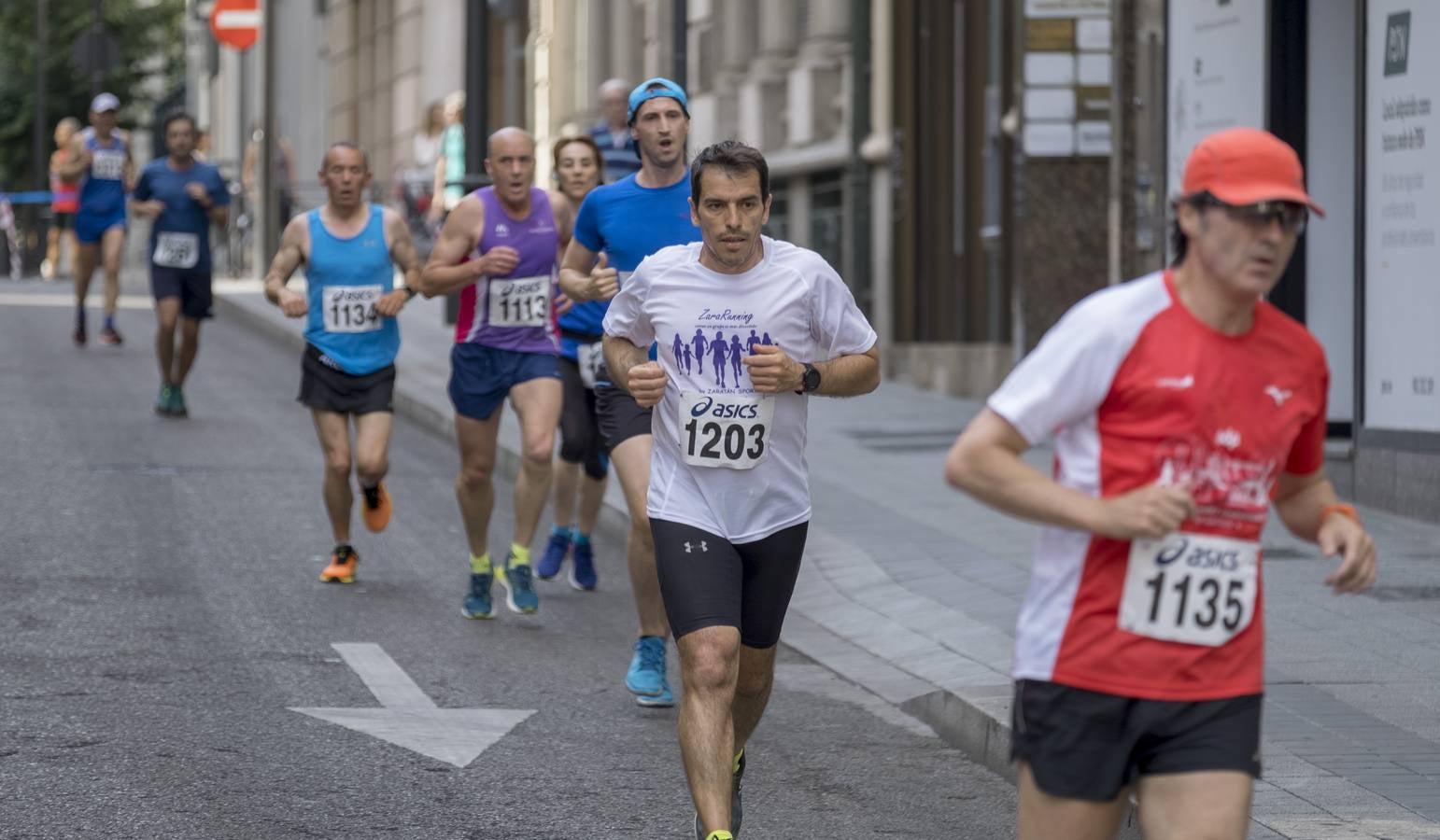 Fotos: Carrera popular en la Plaza Mayor