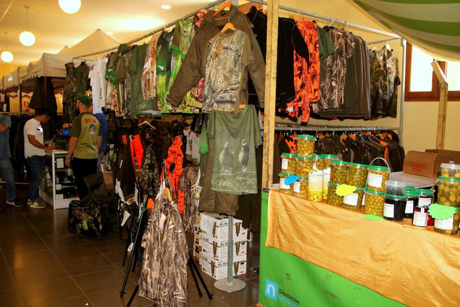 Fotos: Feria de Caza y Pesaca en Villaviudas