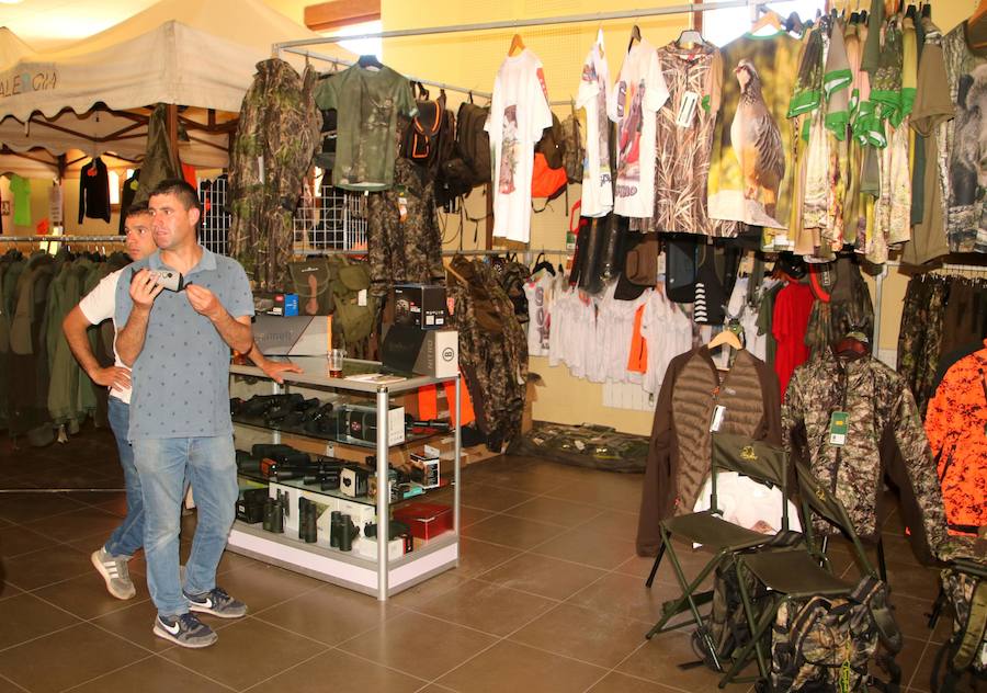 Fotos: Feria de Caza y Pesaca en Villaviudas