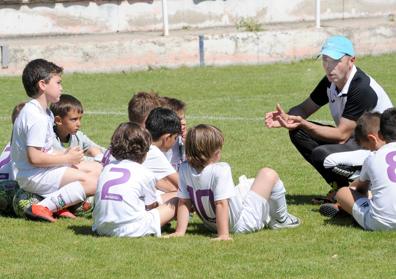 Imagen secundaria 1 - Fiesta de despedida en Pepe Rojo