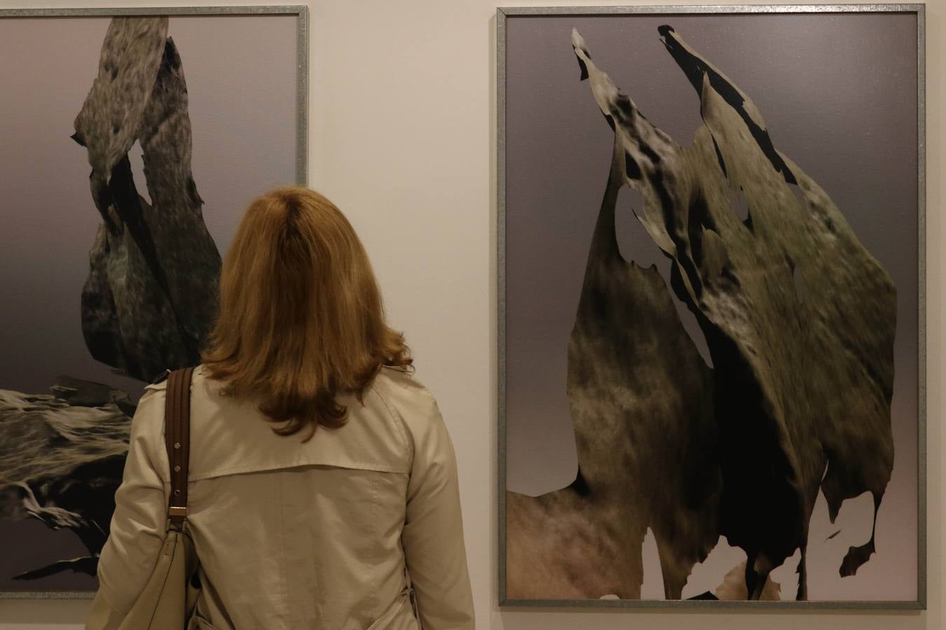 Eva Lootz, Ignasi Aballí, Adolfo Scholosser, Cristina Iglesias, Teresa Solar y Patricia Dauder, entre los treinta artistas con obra en la exposición, que se puede visitar hasta el 13 de octubre