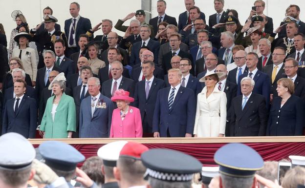 Ceremonia de conmemoración por el 75º aniversario del desembarco de Normandía en Portsmouth.