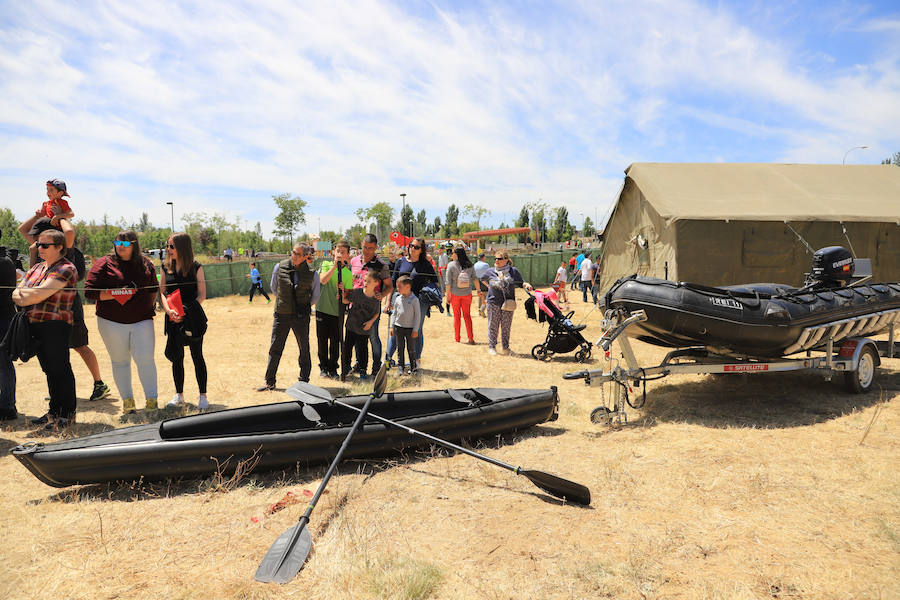 Fotos: Exhibición militar en Salamanca en el día de las Fuerzas Armadas (2/2)