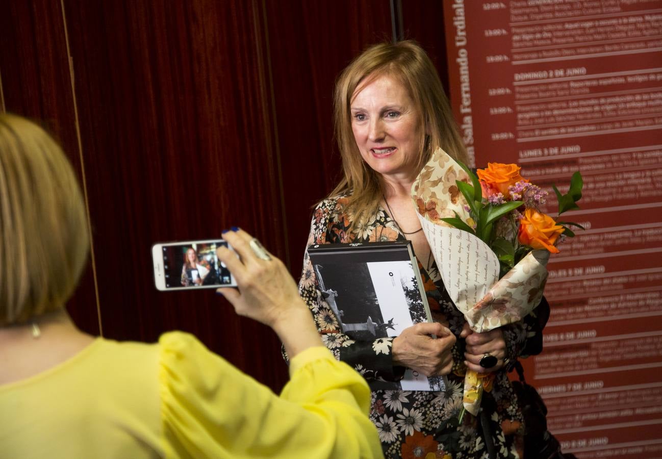 Fotos: La fotógrafa Henar Sastre presenta el libro&#039;Sobre escritores&#039;, una recopilación de 108 retratos de literatos que han visitado Valladolid