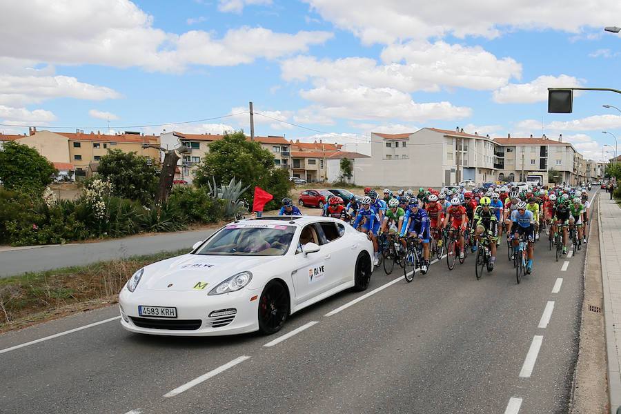 Fotos: Primera etapa de la Vuelta Ciclista a Salamanca