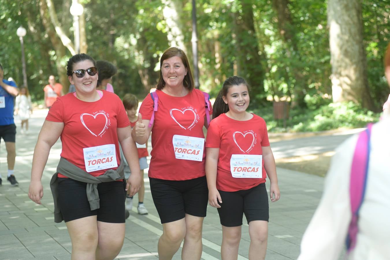 Más de 1.500 personas se han inscrito en esta marcha popular organizada de manera conjunta por El Norte de Castilla y por la Federación de Atletismo de Castilla y León con el espíritu de recorrer los algo más de cinco kilómetros del trazado por las calles más emblemáticas de la ciudad