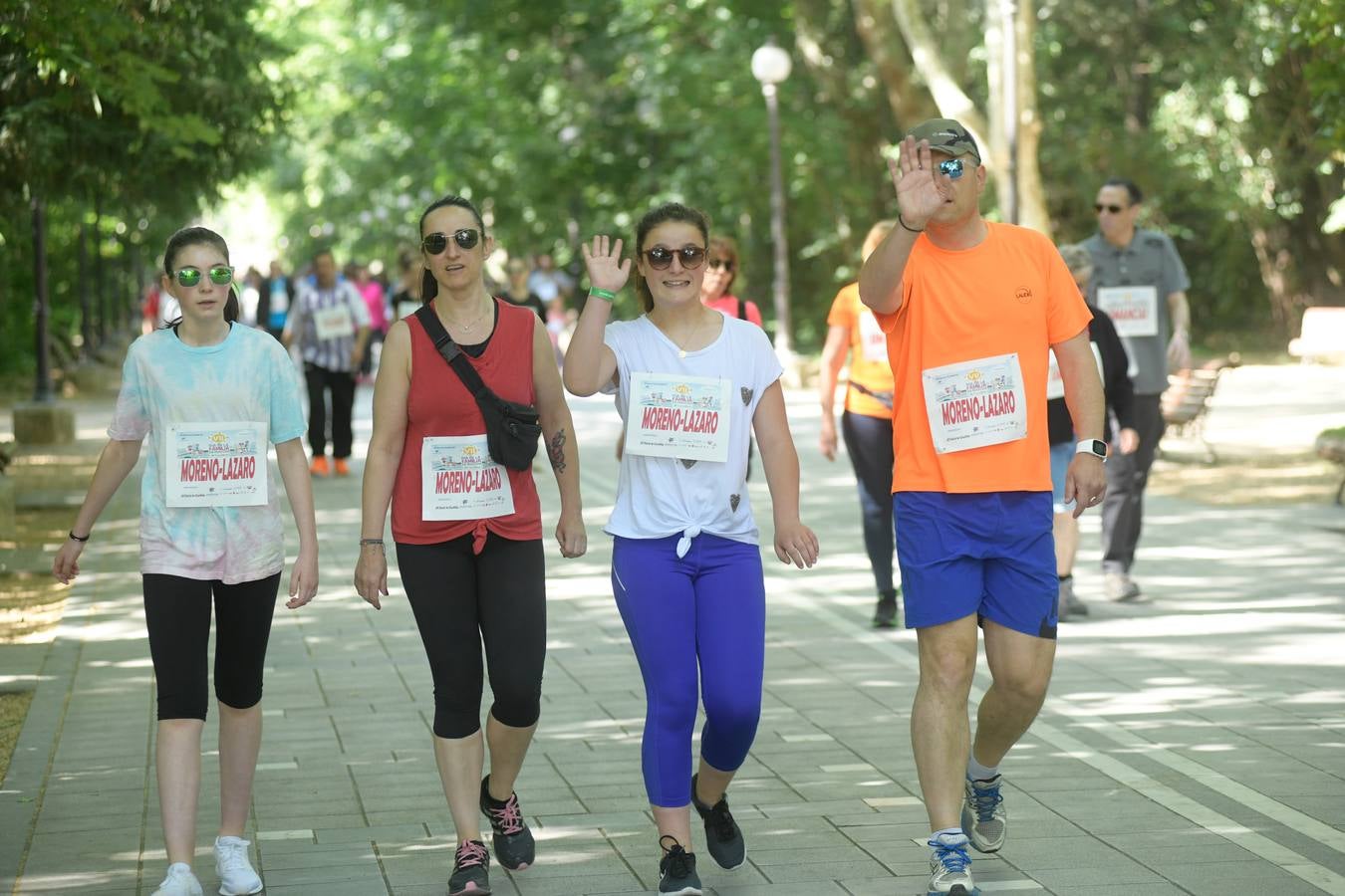 Más de 1.500 personas se han inscrito en esta marcha popular organizada de manera conjunta por El Norte de Castilla y por la Federación de Atletismo de Castilla y León con el espíritu de recorrer los algo más de cinco kilómetros del trazado por las calles más emblemáticas de la ciudad