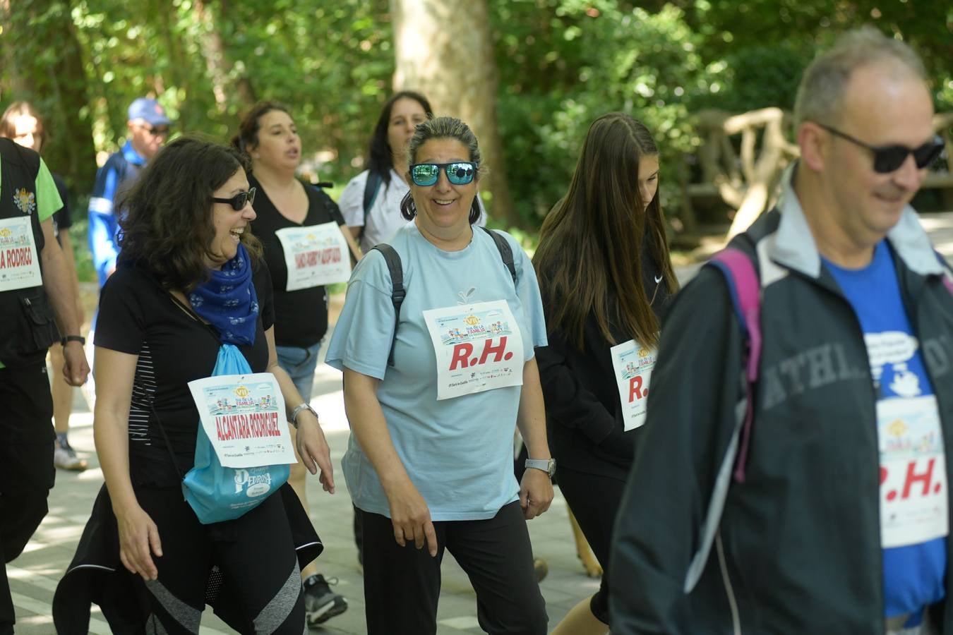 Más de 1.500 personas se han inscrito en esta marcha popular organizada de manera conjunta por El Norte de Castilla y por la Federación de Atletismo de Castilla y León con el espíritu de recorrer los algo más de cinco kilómetros del trazado por las calles más emblemáticas de la ciudad