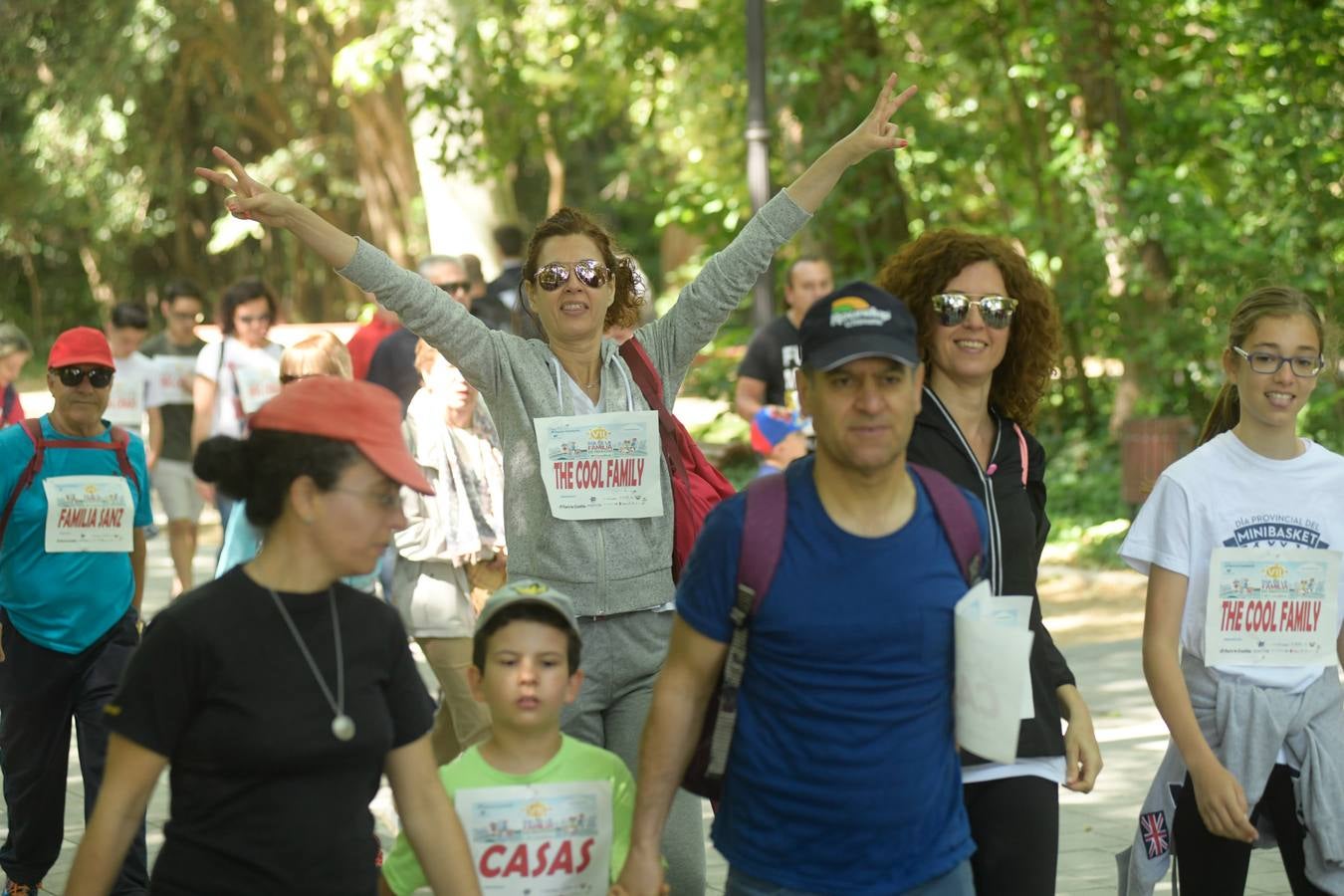 Más de 1.500 personas se han inscrito en esta marcha popular organizada de manera conjunta por El Norte de Castilla y por la Federación de Atletismo de Castilla y León con el espíritu de recorrer los algo más de cinco kilómetros del trazado por las calles más emblemáticas de la ciudad