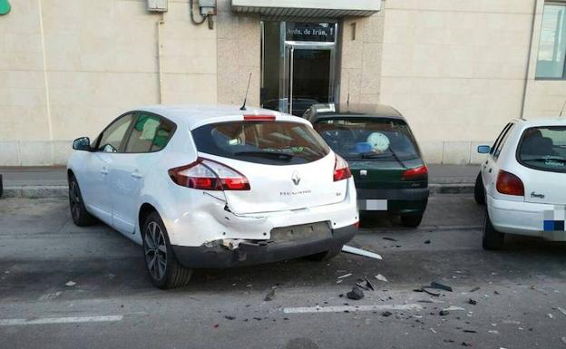 Estado de los vehículos afectados. El blanco, incluso, fue desplazado.