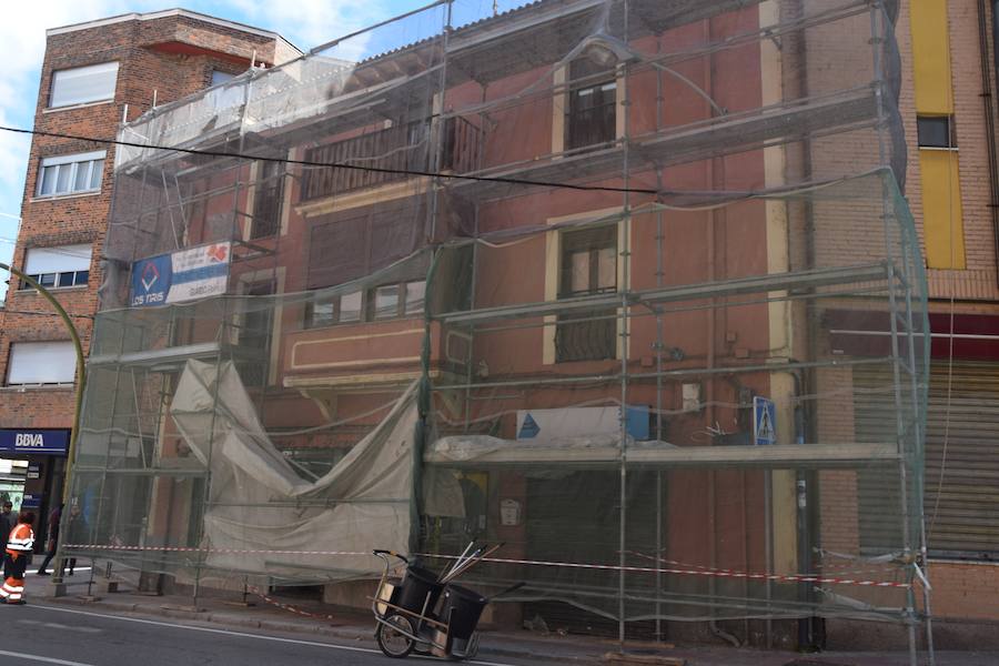 Edificio en obras donde ha ocurrido el accidente en Guardo. 