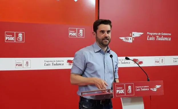 Antidio Fagúndez, en la sede del PSOE de Zamora. 