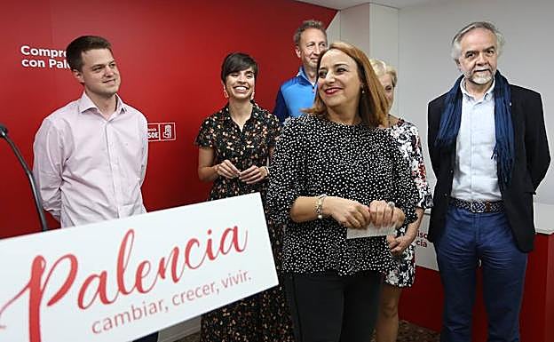 La candidata a la alcaldía de Palencia por el PSOE hace la valoración del pacto entre PP y Cs para la elección de Alcalde.