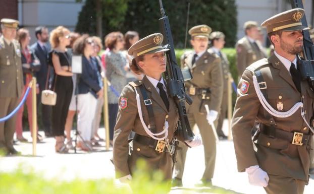 La sargento González León, única de los 50 mandos de este curso. 