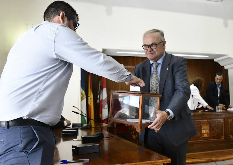 Fotos: Javier Figueredo nuevo alcalde de El Espinar