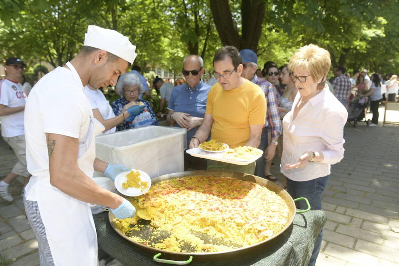 Fotos: Paellada en Covaresa, Valladolid