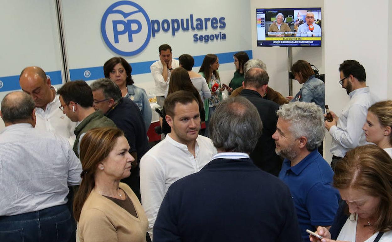 Sede del PP de Segovia en la noche electoral del pasado 26 de mayo. 