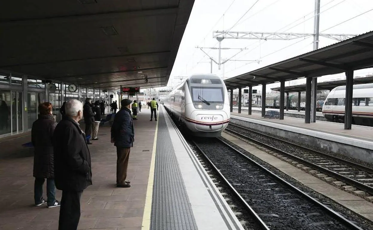 Fallece arrollado en La Rioja por el tren que cubre la línea  Salamanca-Barcelona | El Norte de Castilla