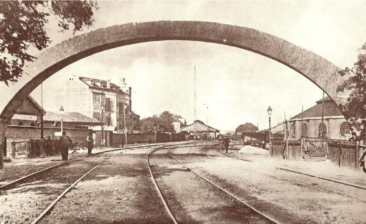 Un atraco en las inmediaciones del Arco de Ladrillo inculpó al 'Paco' en 1933.AMVA