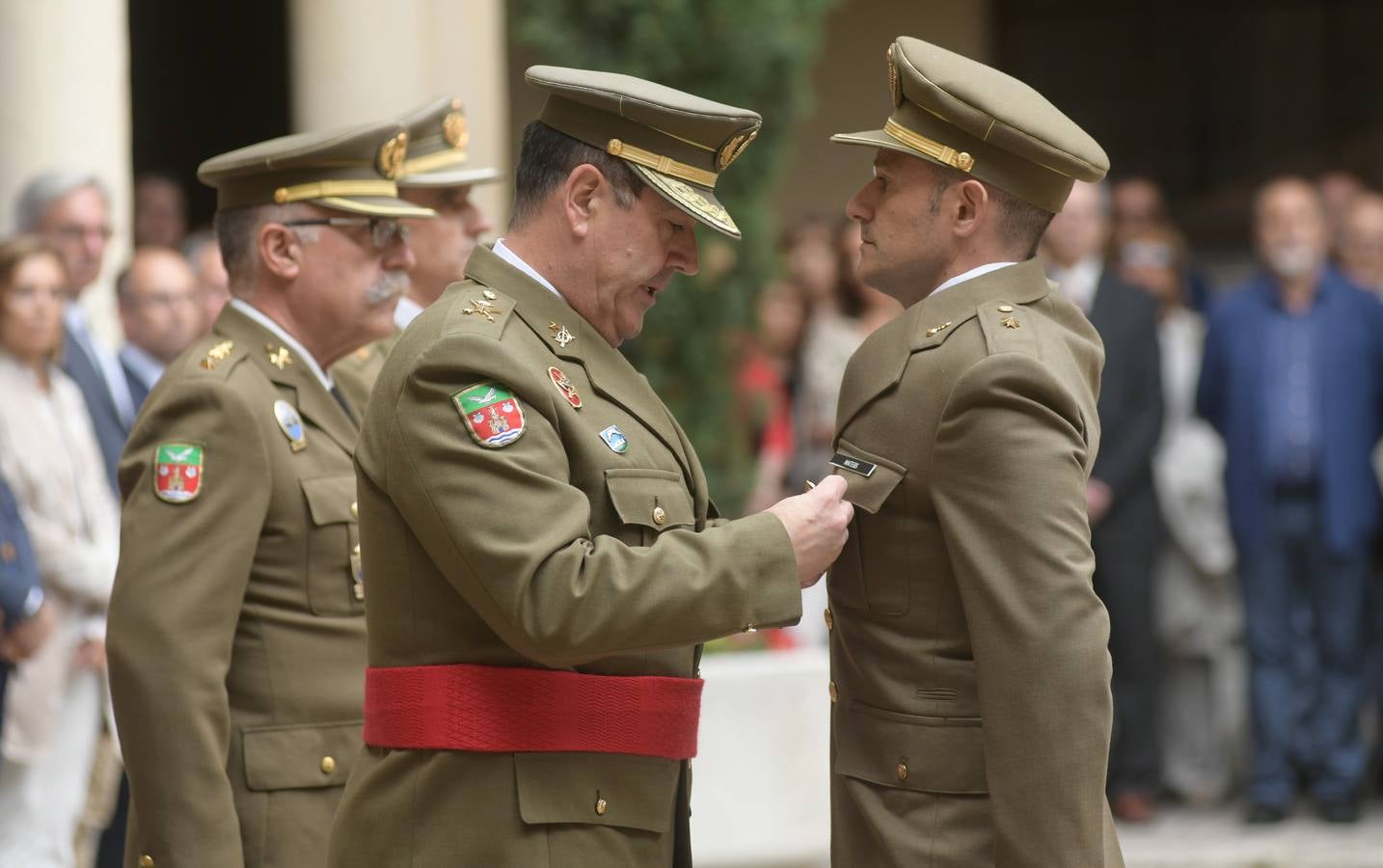 La Cuarta Subinspección General del Ejército (Suige) celebró el día de la unidad, con un acto que fue presidido por el jefe de este área de Defensa y comandante militar de Valladolid y Palencia, general José Rivas 